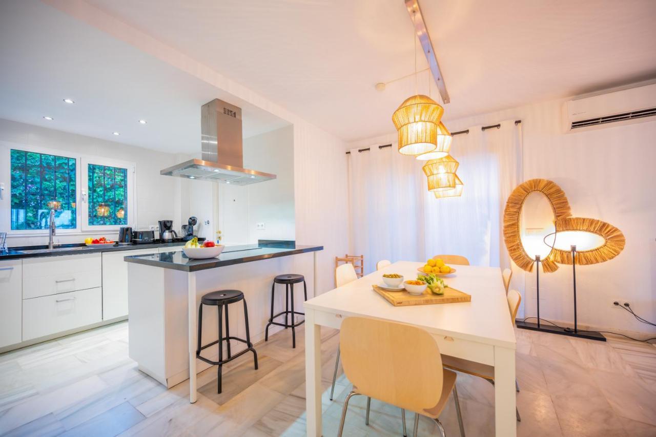 Typical Beach House Las Chapas Playa With Heated Pool Marbella Exteriör bild