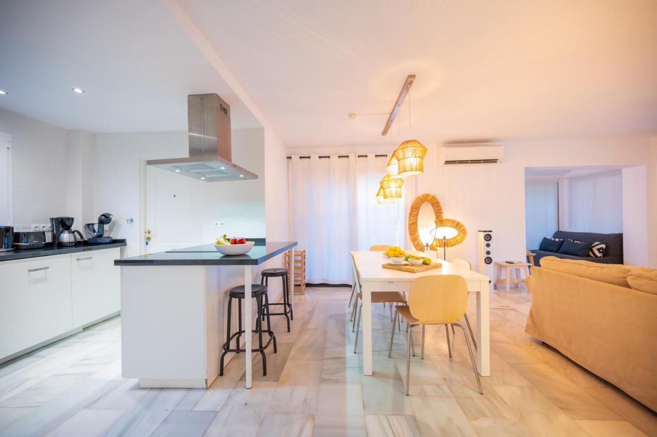 Typical Beach House Las Chapas Playa With Heated Pool Marbella Exteriör bild
