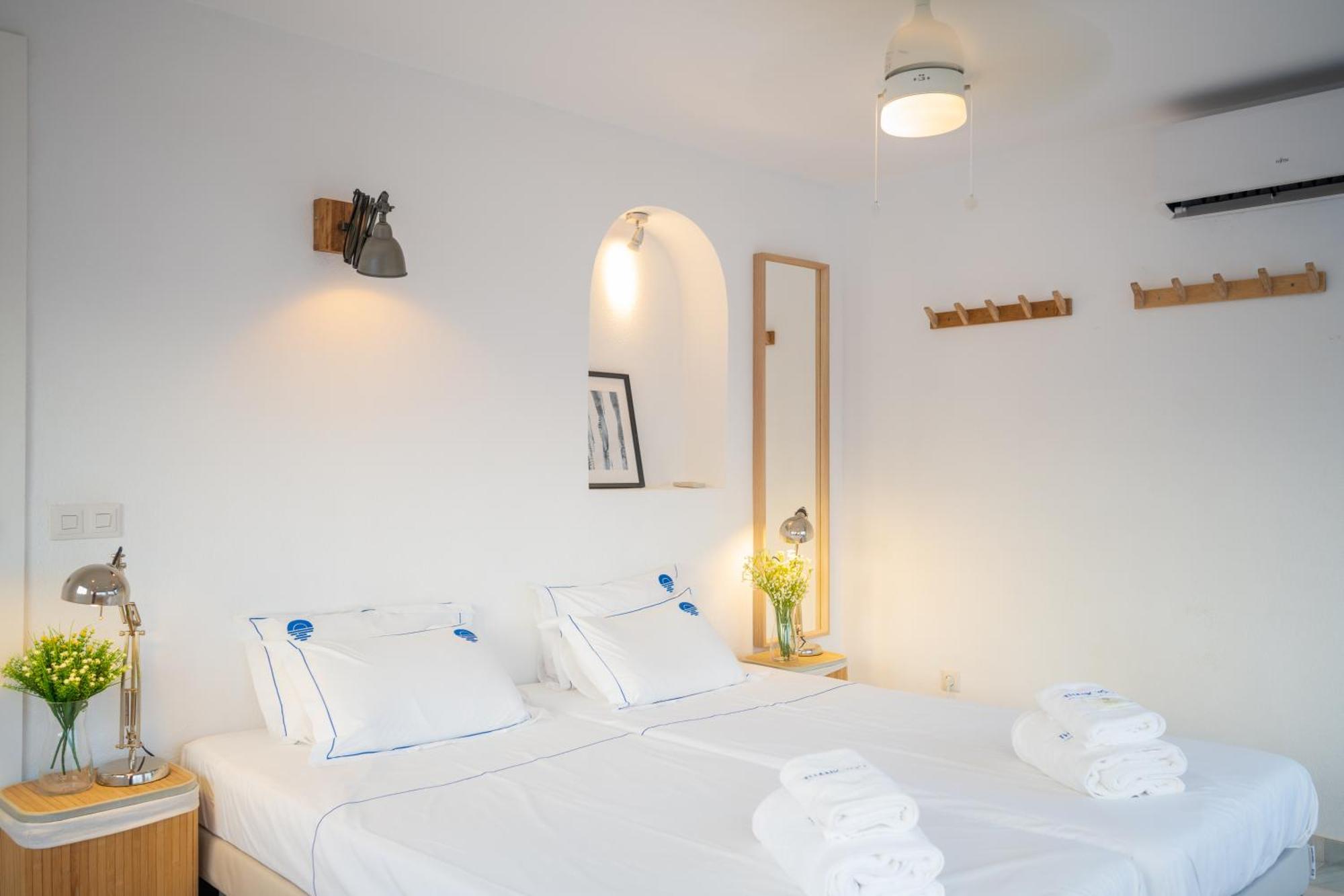 Typical Beach House Las Chapas Playa With Heated Pool Marbella Exteriör bild